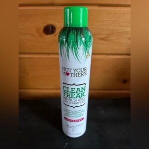 Not your M❤️thers Clean Freak Refreshing Dry Shampoo